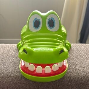 Hasbro Gaming Crocodile Dentist